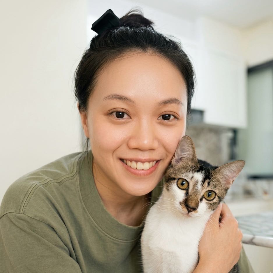 Vanessa The Paw Nanny