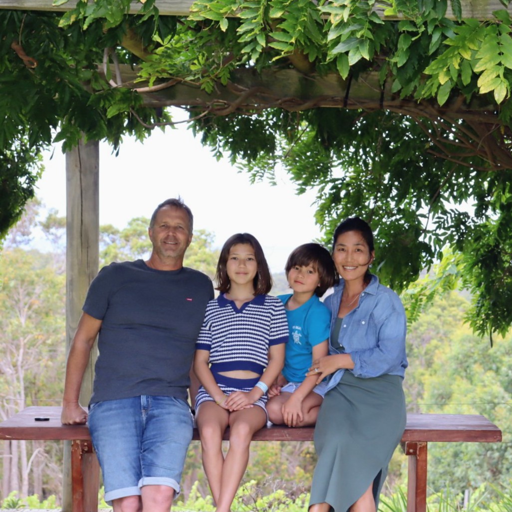 Eun Jung (Christine)