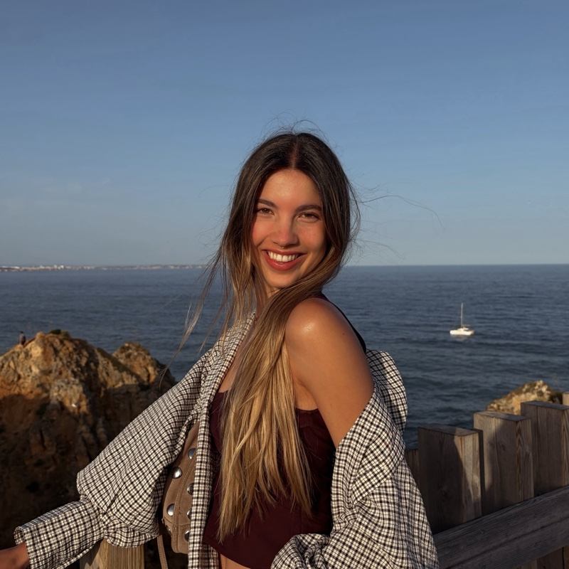 Mónica