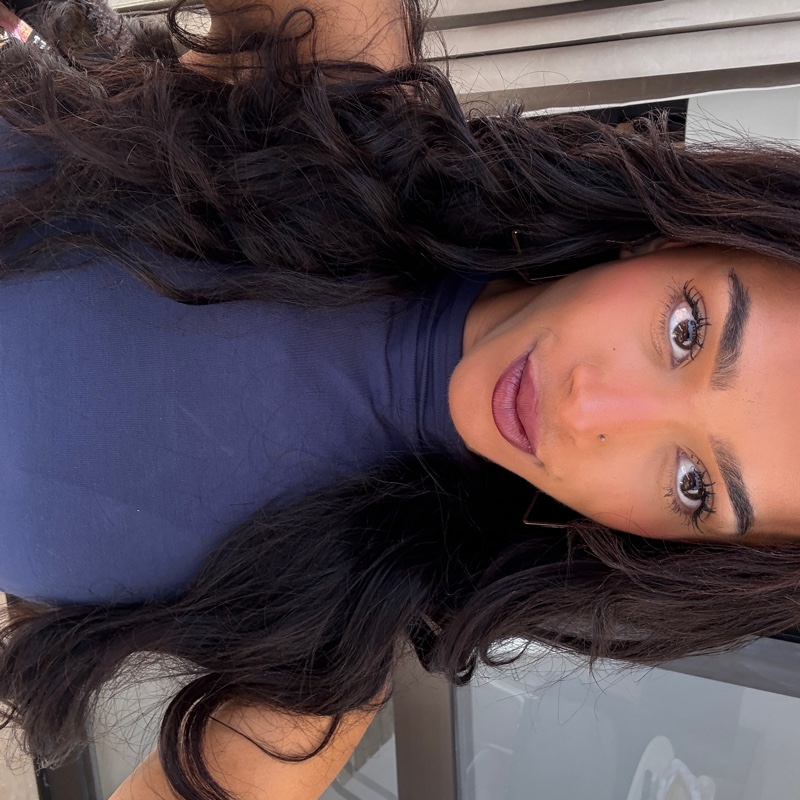 Mia