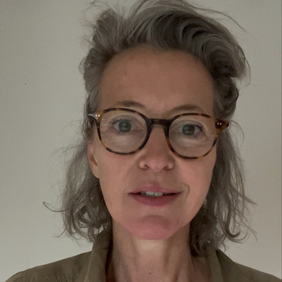 EVELYNE