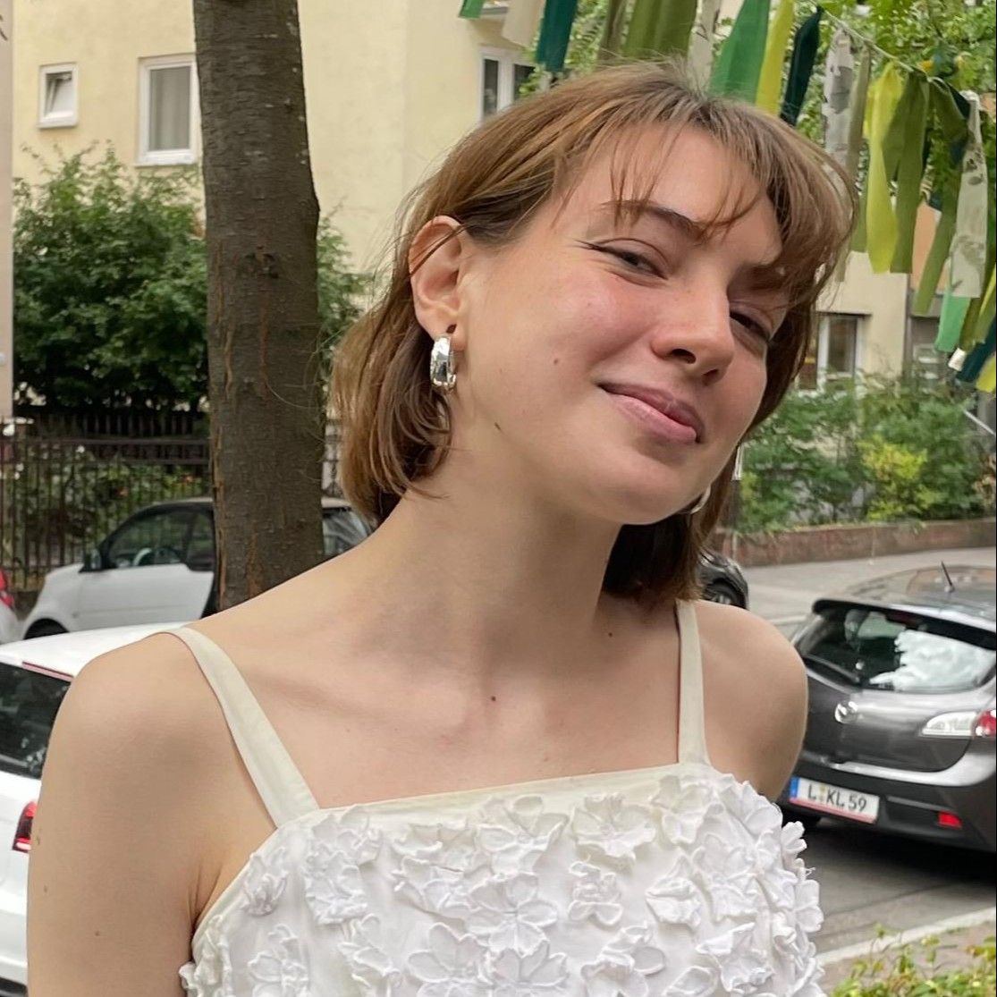 Eva Mara