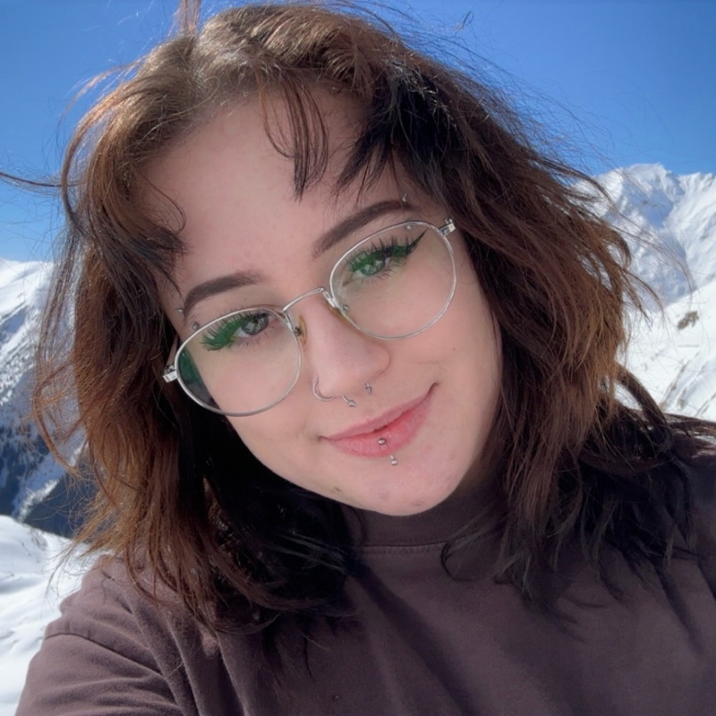 Demi