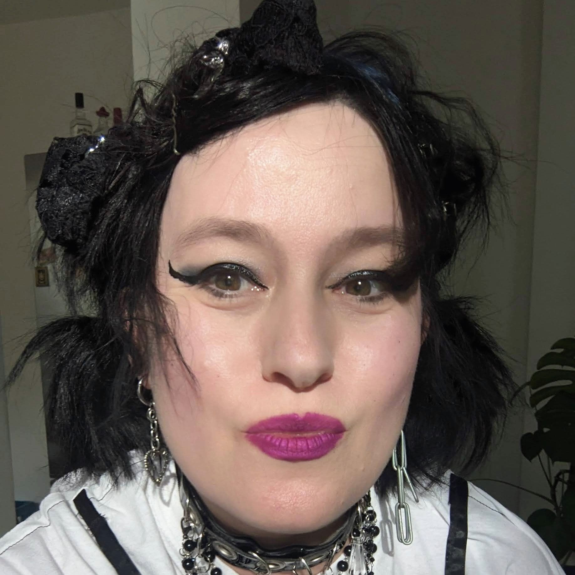 Lucy LU
