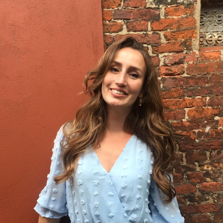 Simone