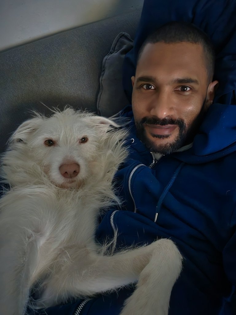 André