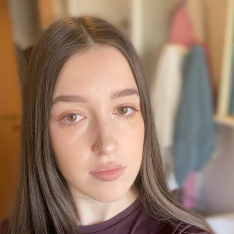 angela