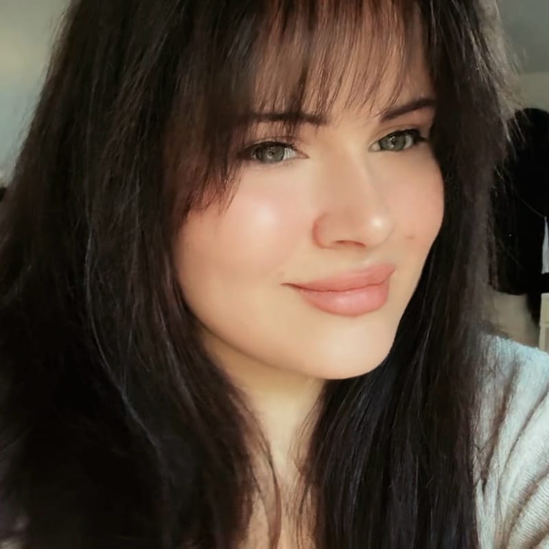 Mia