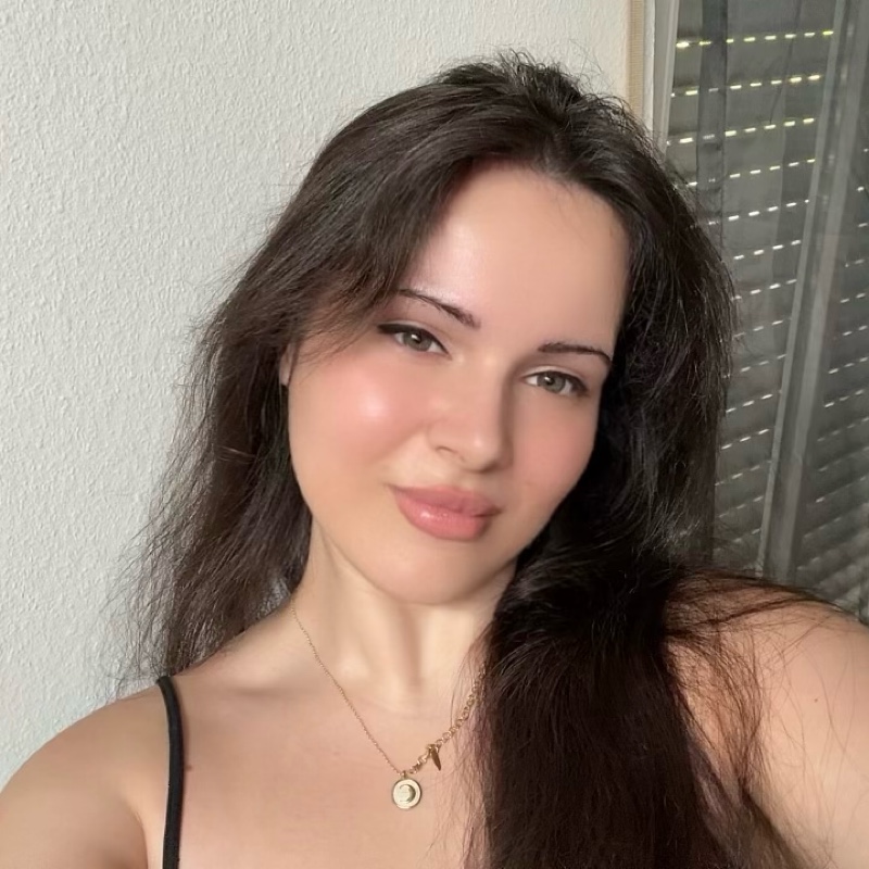 Mia