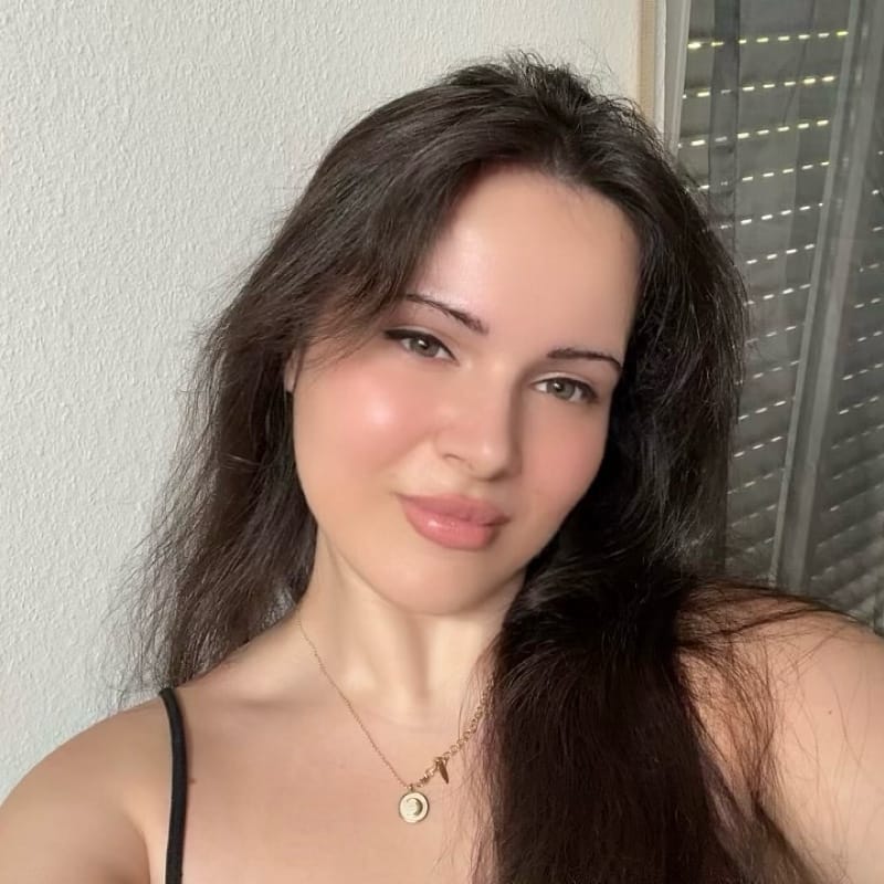 Mia