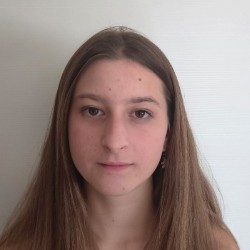 DANIELA